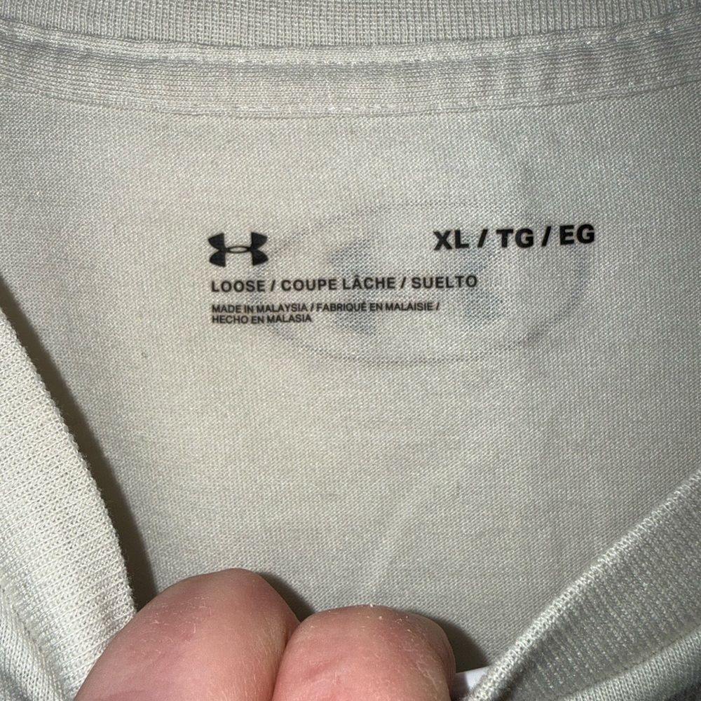 Under Armour T-shirt - Picture 3 of 4